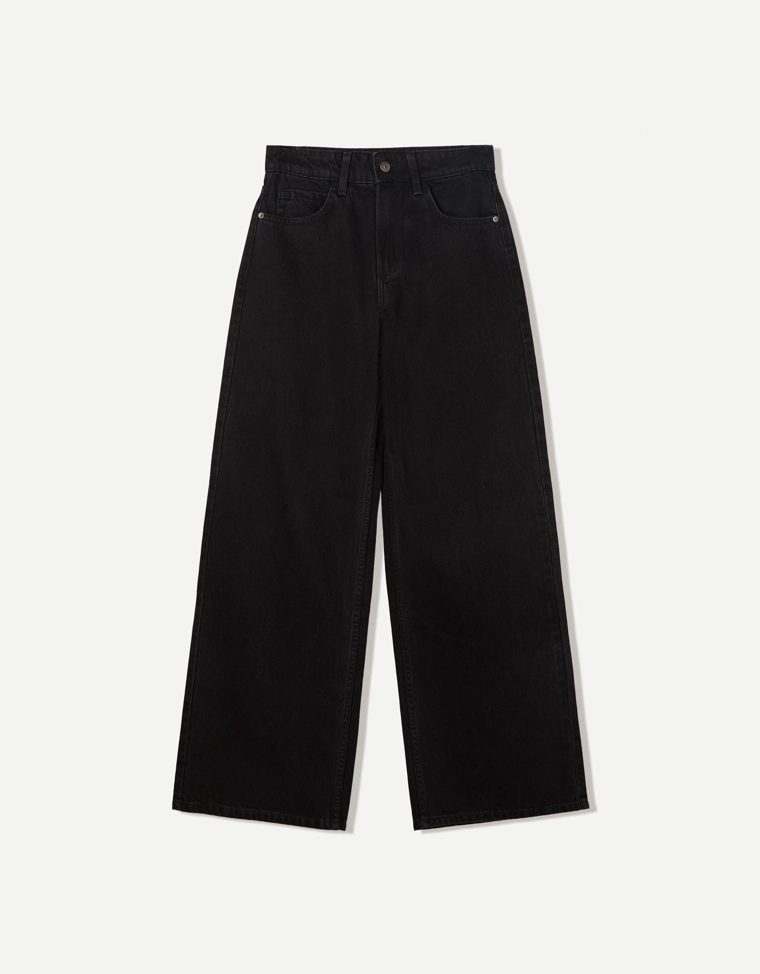 Джинсы с широкими штанинами