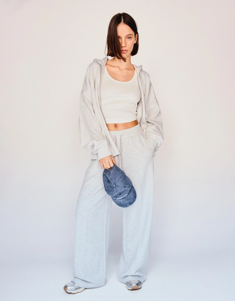 Широкие брюки из мягкой ткани