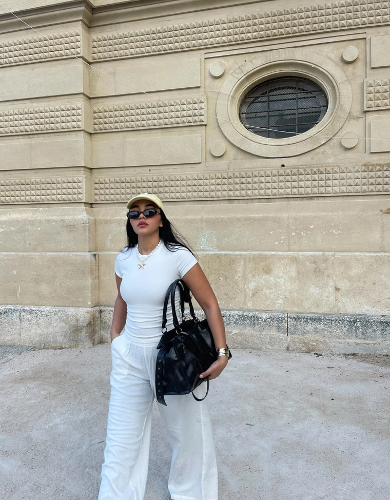 Футболка с круглым вырезом