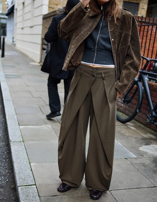 Брюки BARREL со складками- Заказать в России