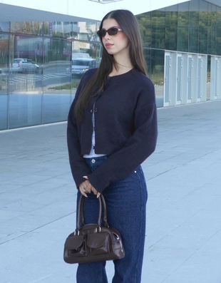 Кардиган на пуговицах из мягкой ткани- Заказать в России