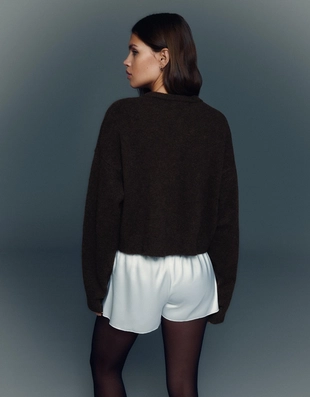 Кардиган на пуговицах из мягкой ткани- Заказать в России