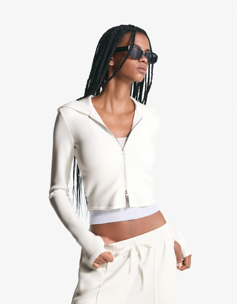 Худи из мягкого модала на молнии с капюшоном