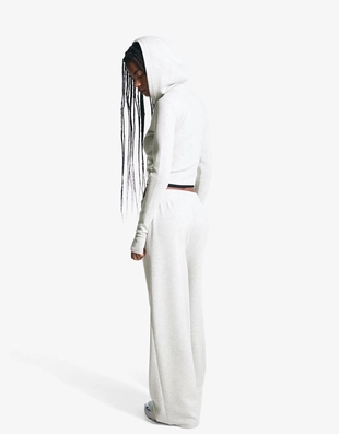 Худи из мягкого модала на молнии с капюшоном- Заказать в России