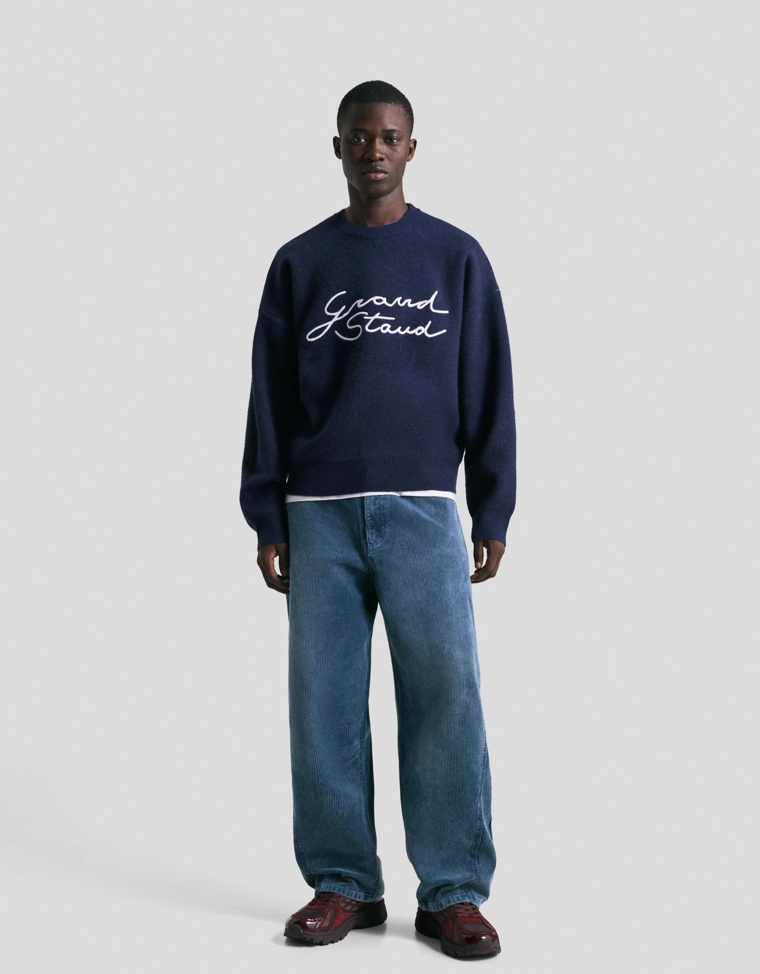 Брюки очень свободного кроя из вельвета