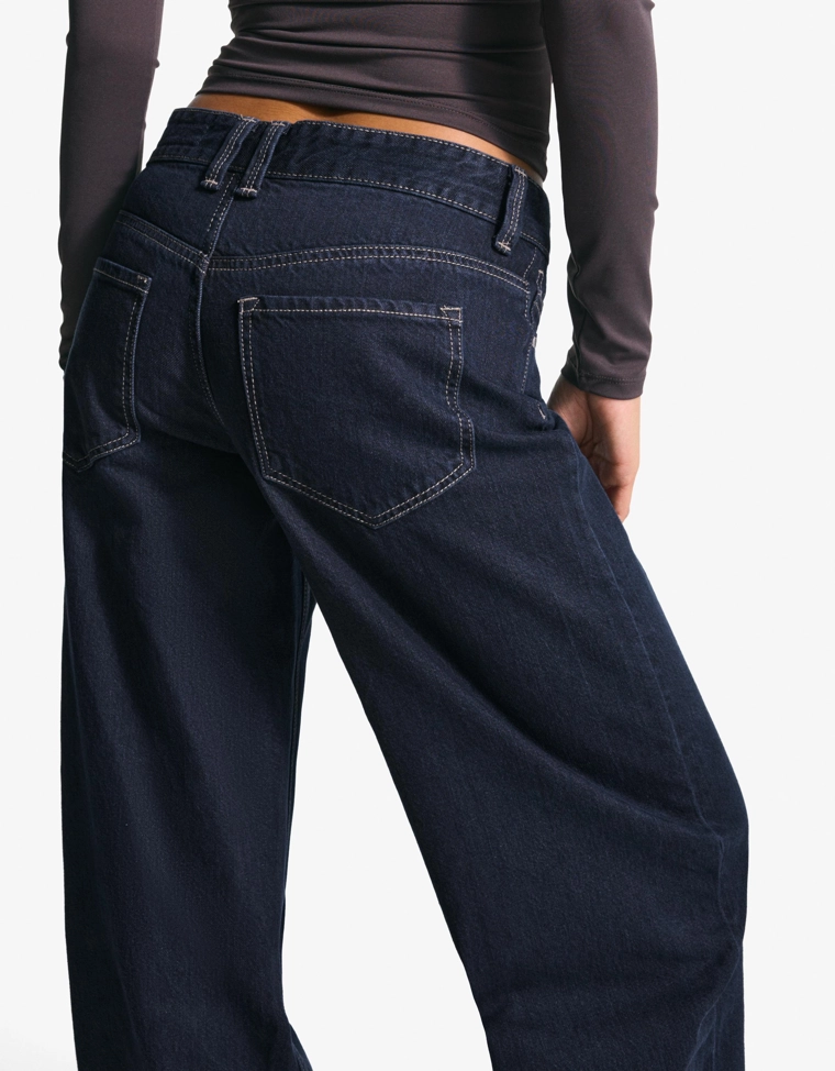 Джинсы barrel свободного кроя