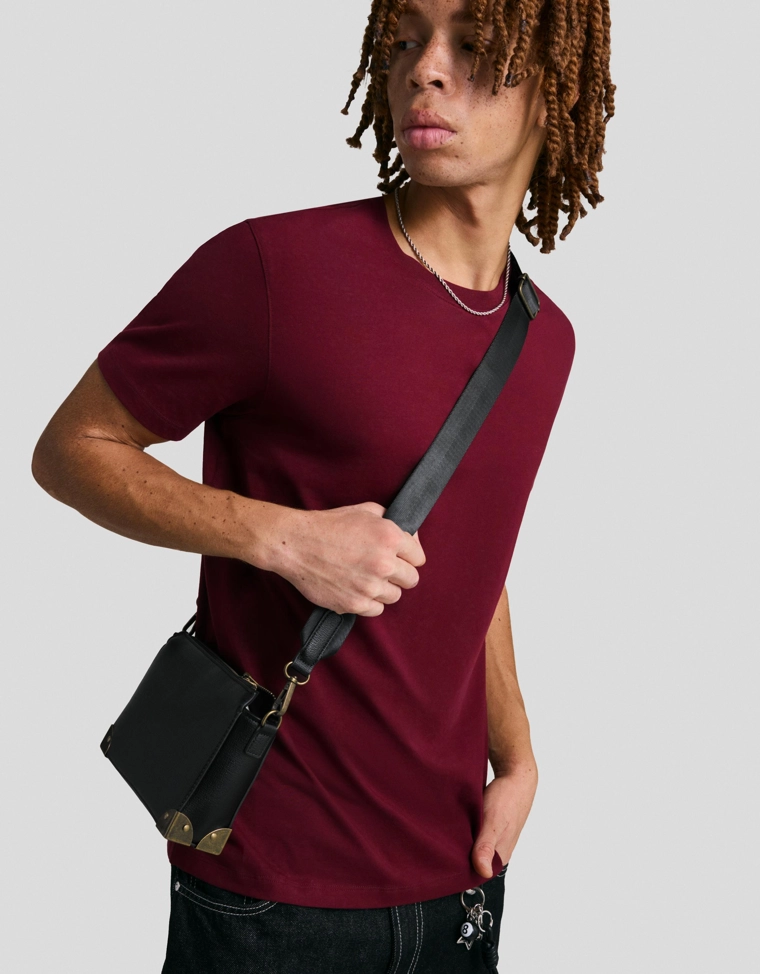 Мягкая сумка с ремнем через плечо