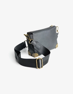 Black | 9755/668/800 - Bershka Мягкая сумка с ремнем через плечо