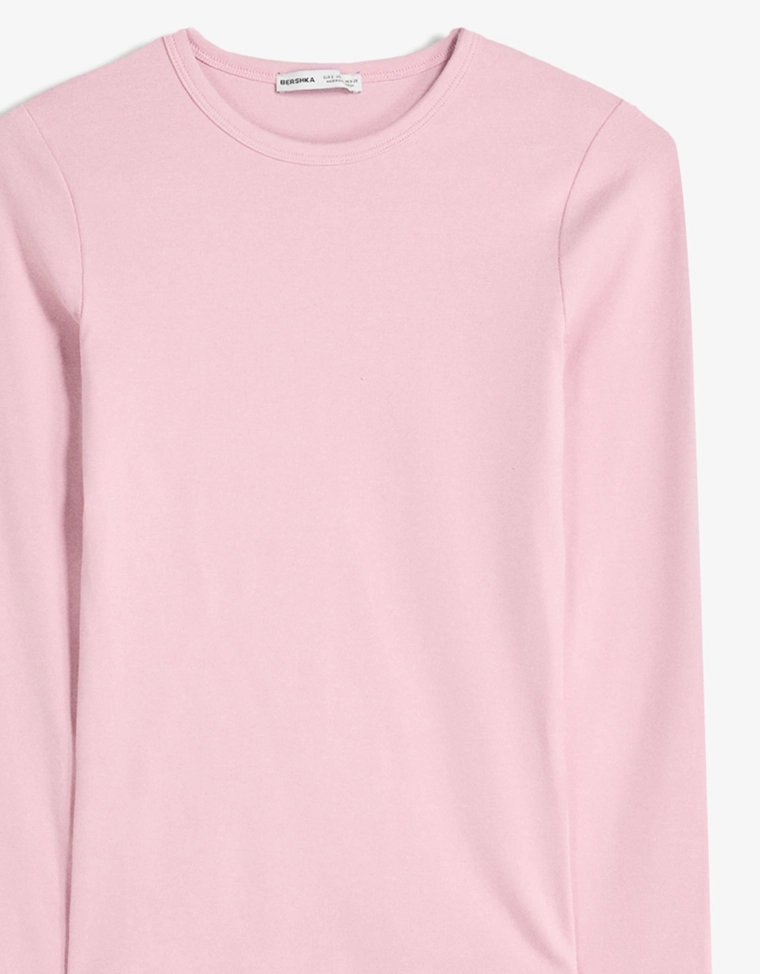 Топ с длинными рукавами