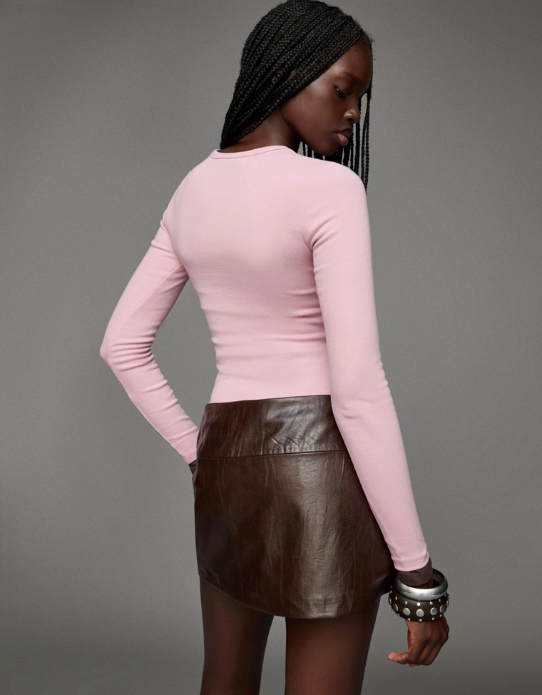 Топ с длинными рукавами