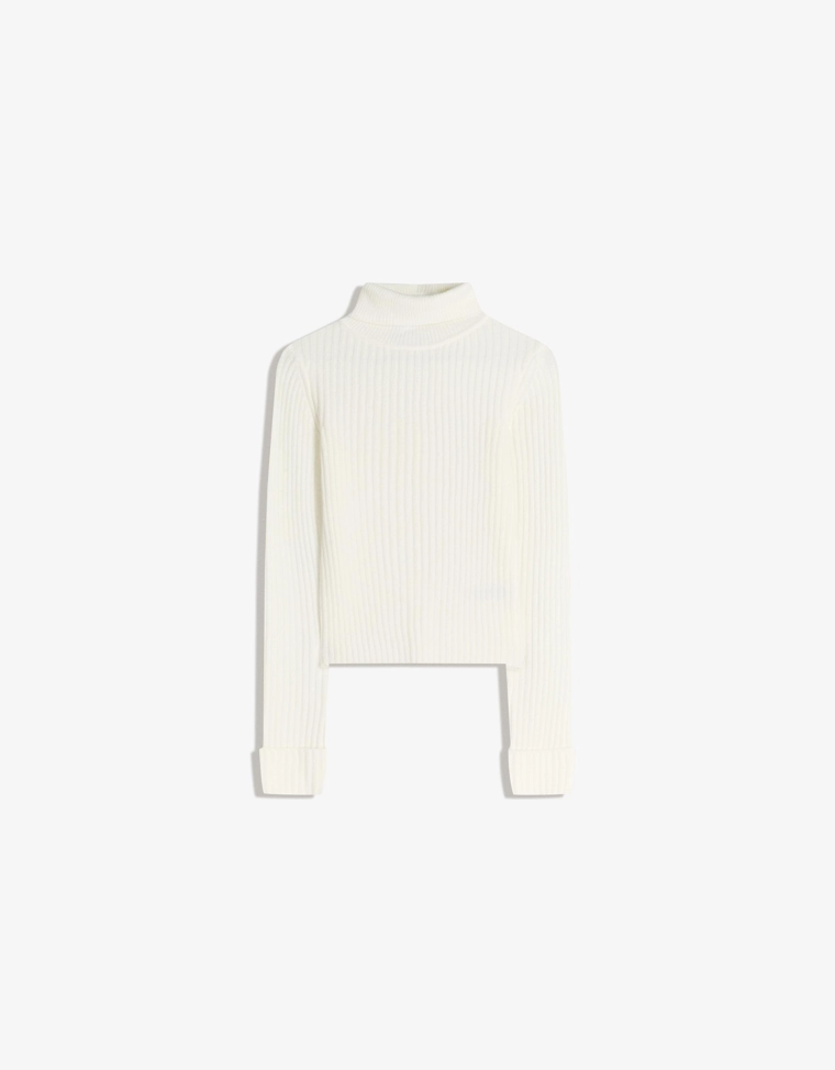 Свитер с высоким воротником в рубчик