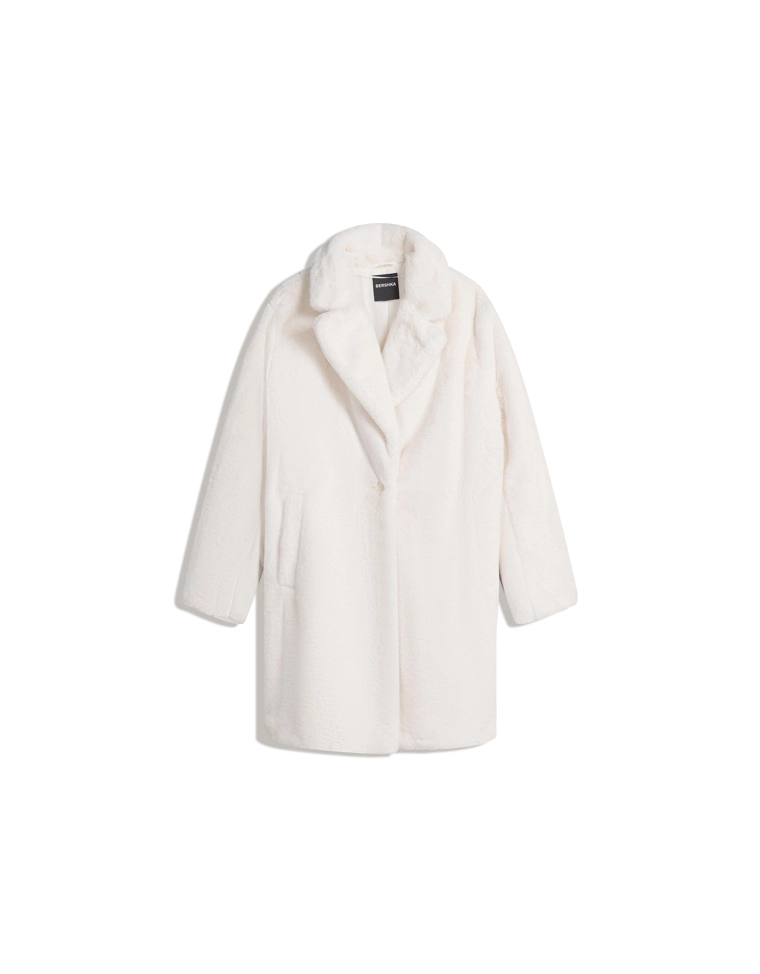 Пальто из искусственного меха