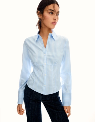 Приталенная рубашка с защипами- Заказать в России