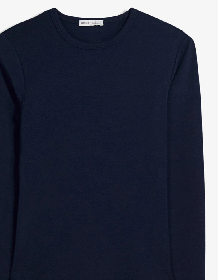 Топ с длинными рукавами