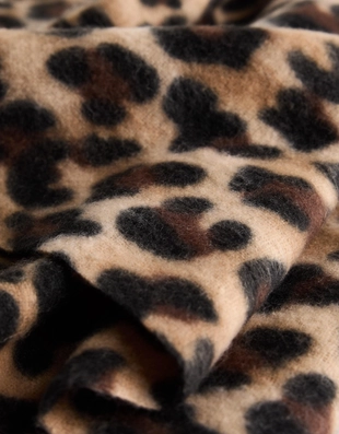 Шарф с анималистическим принтом- Заказать в России