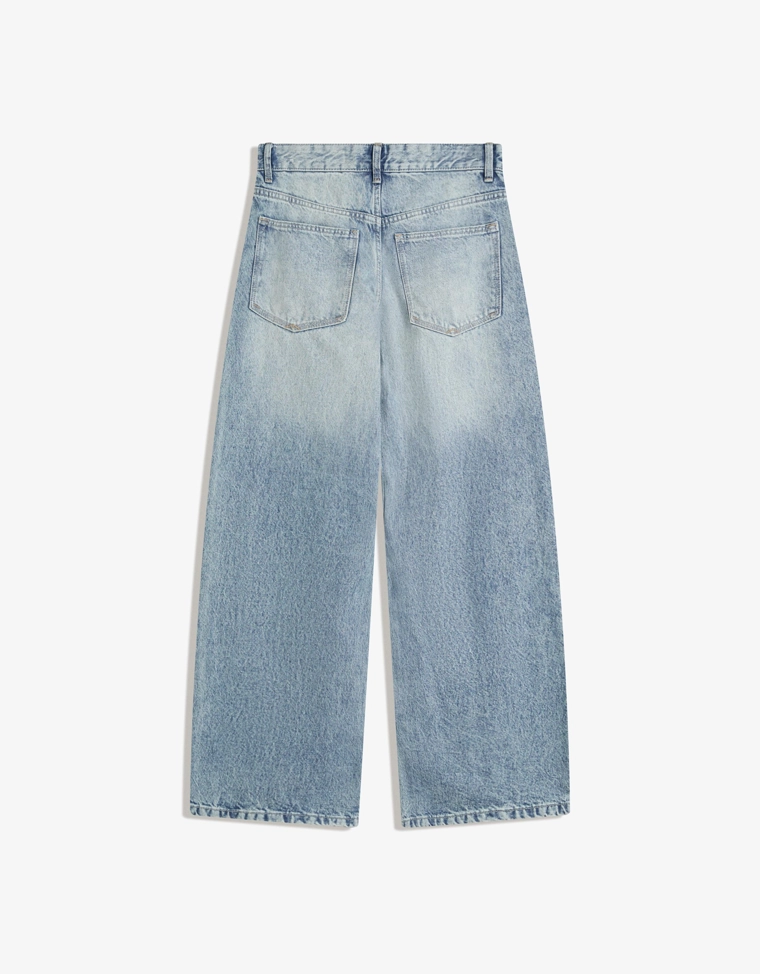 Джинсы в стиле бойфренд