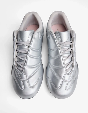 Спортивные футбольные бутсы- Заказать в России