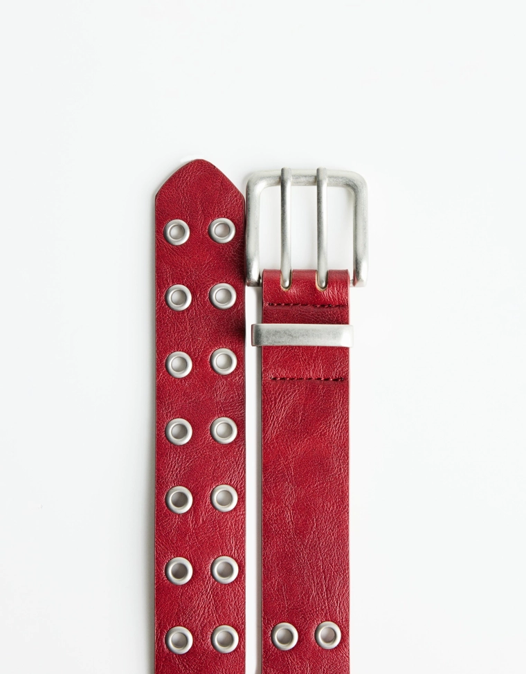 Ремень из искусственной кожи с заклепками