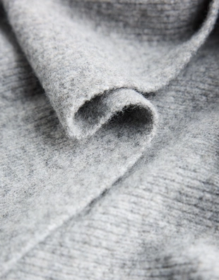 Вязаный платок- Заказать в России