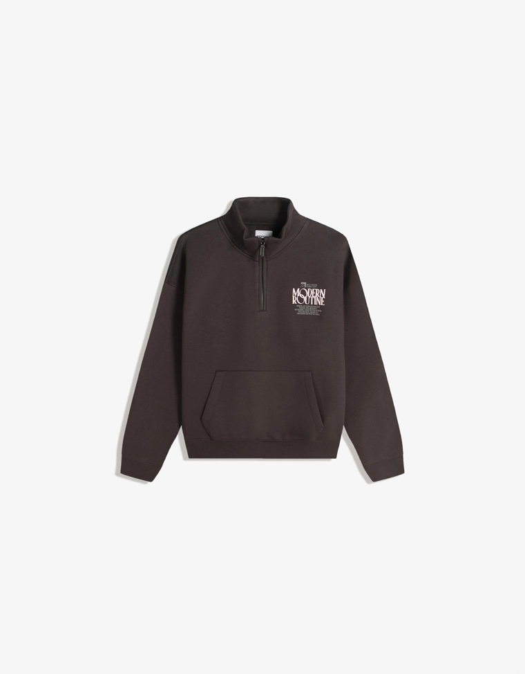 Толстовка на молнии с принтом на воротнике