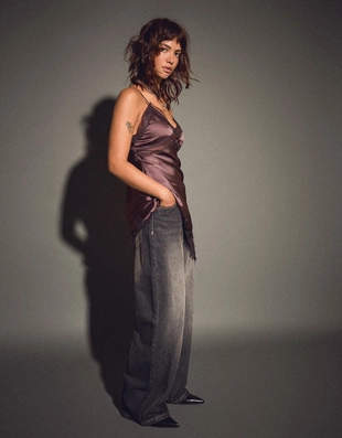 Джинсы в стиле бойфренд- Заказать в России