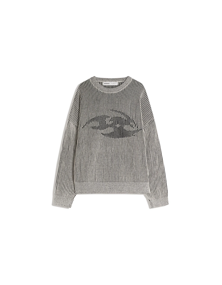 Свитер с принтом