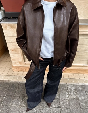 Куртка-бомбер из искусственной кожи с ремнем- Заказать в России