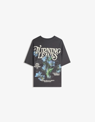 Футболка оверсайз с короткими рукавами и принтом- Заказать в России