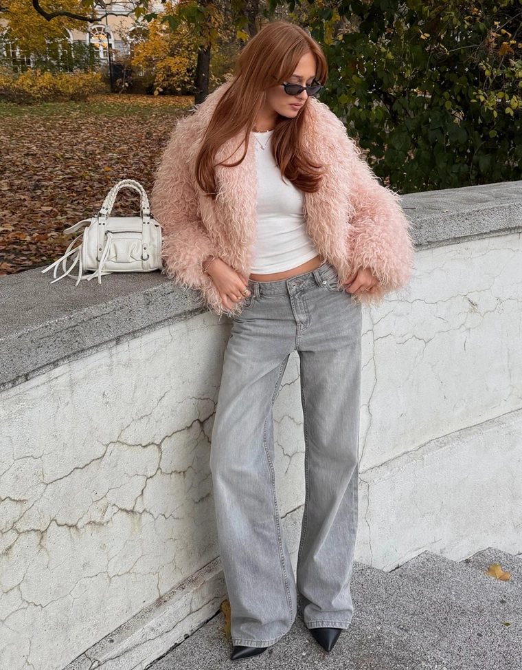 Джинсы свободного кроя