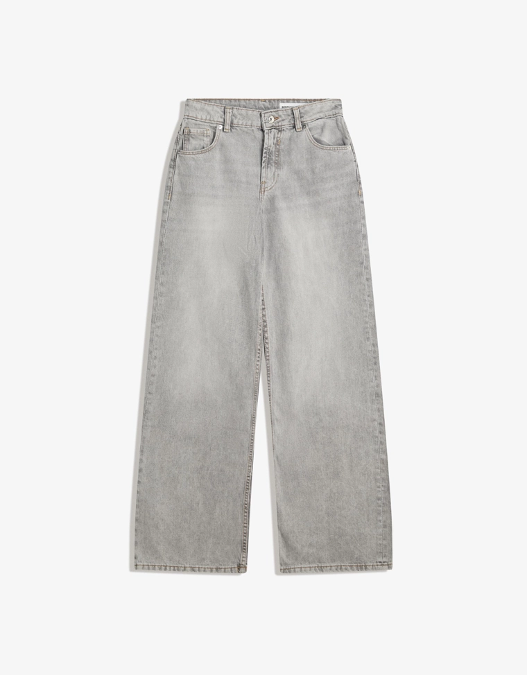 Джинсы свободного кроя