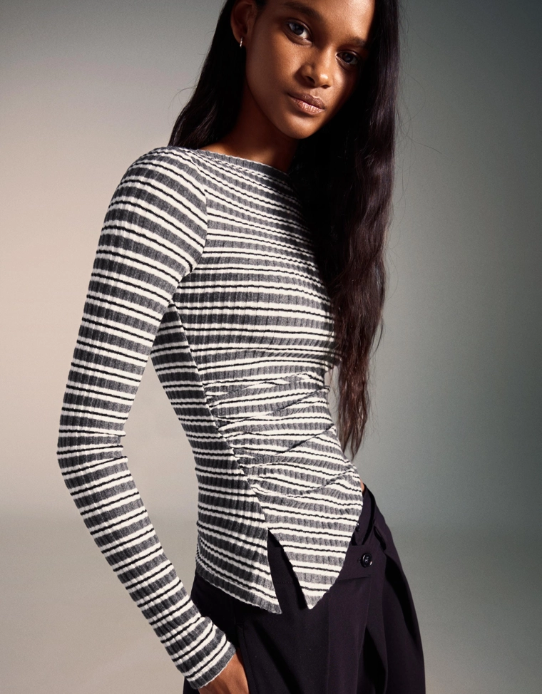 Футболка асимметричного кроя с длинными рукавами