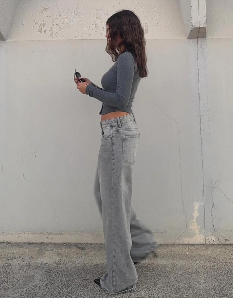 Джинсы в стиле бойфренд