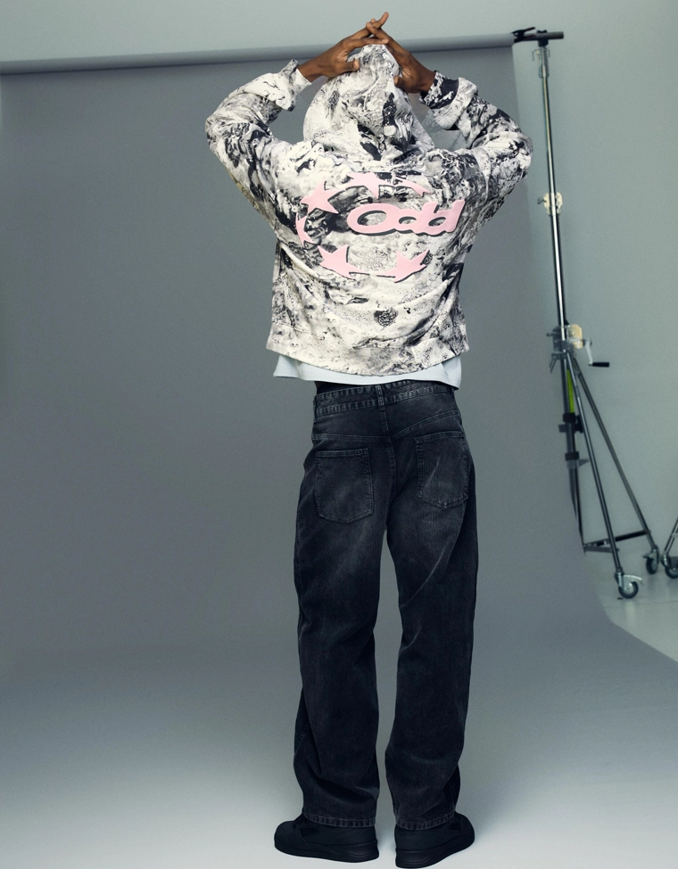 Укороченная куртка с капюшоном и принтом