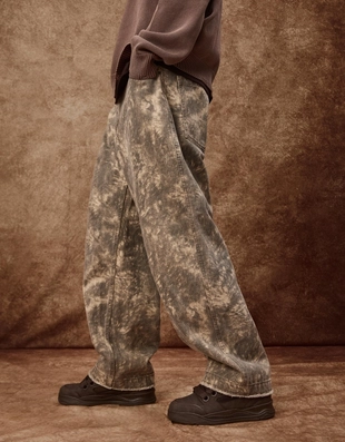 Брюки с заклепками и принтом- Заказать в России