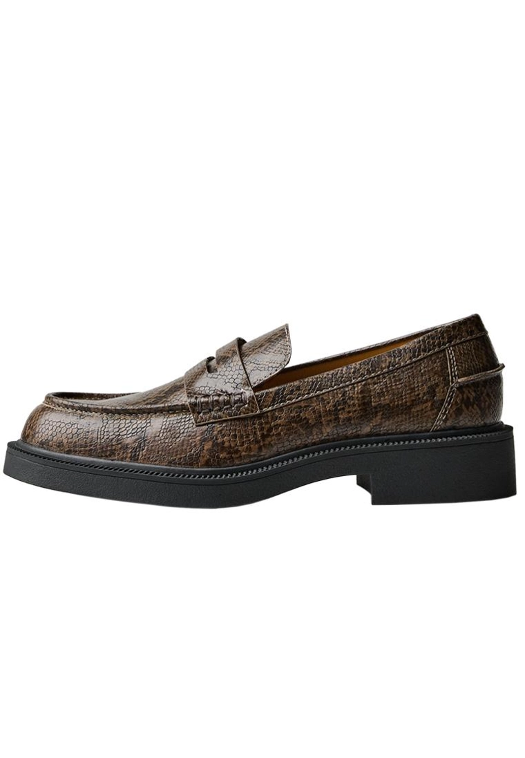 Мокасины с анималистическим принтом