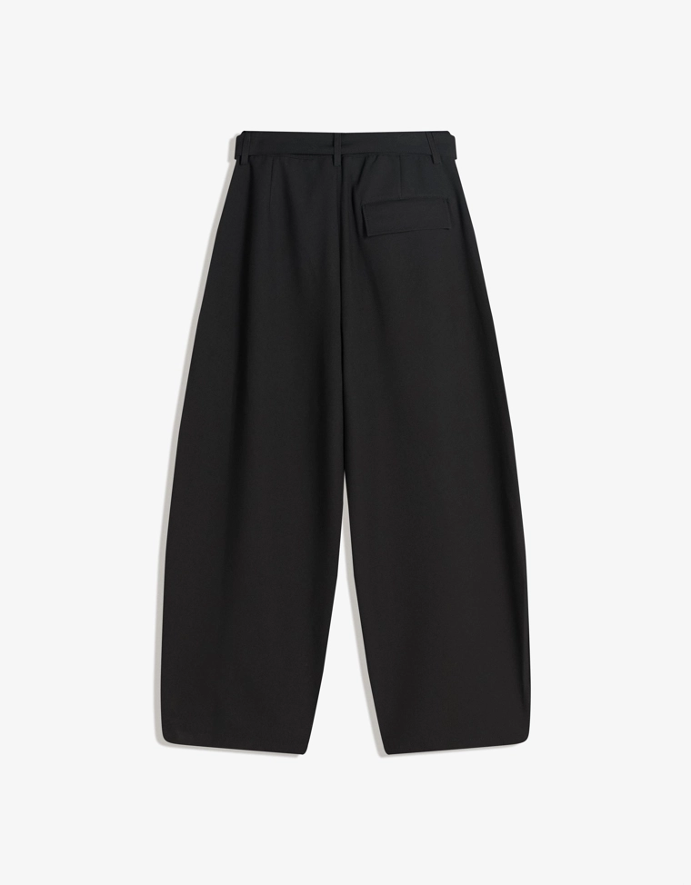 Брюки-баллоны приталенного кроя с ремнем