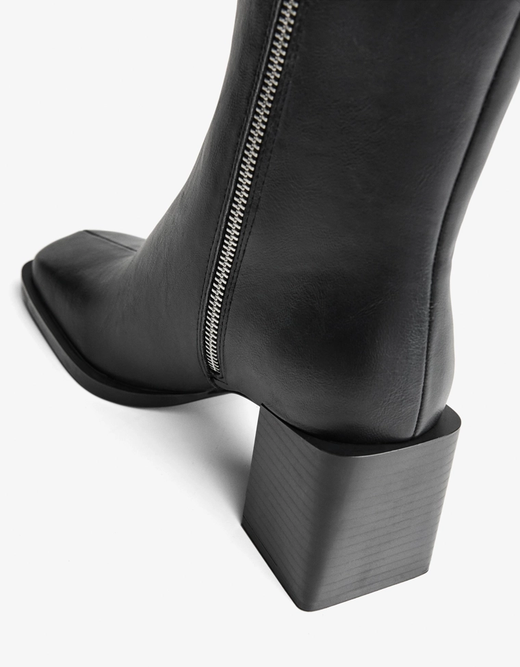 Ботильоны на каблуке с квадратным носом