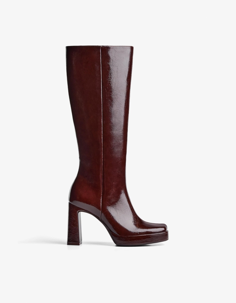 High-heel platform boots