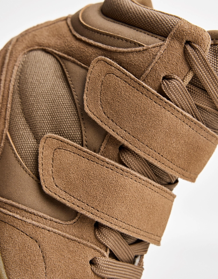 Высокие кеды с внутренней шпилькой