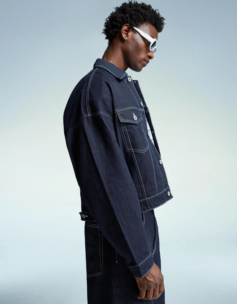 Джинсовая куртка-тракер