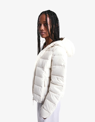 Тонкая стеганая куртка из водоотталкивающей ткани- Заказать в России