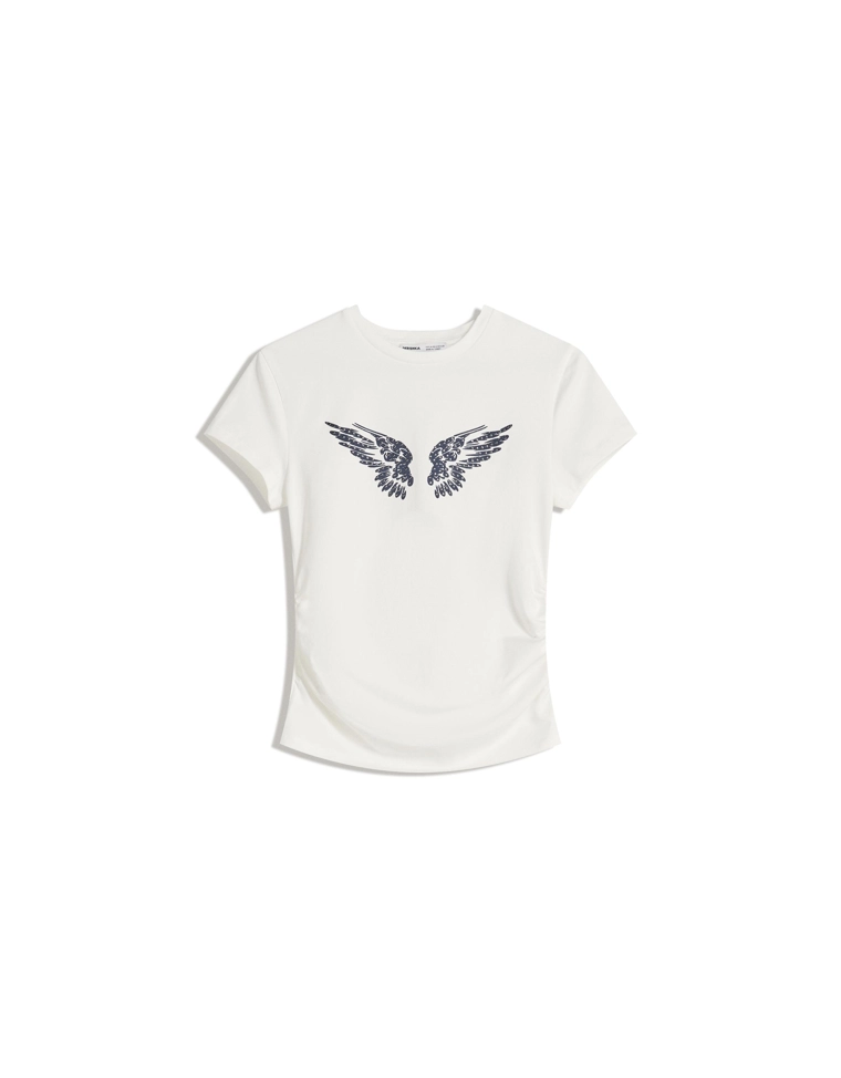 Футболка с принтом из заклепок