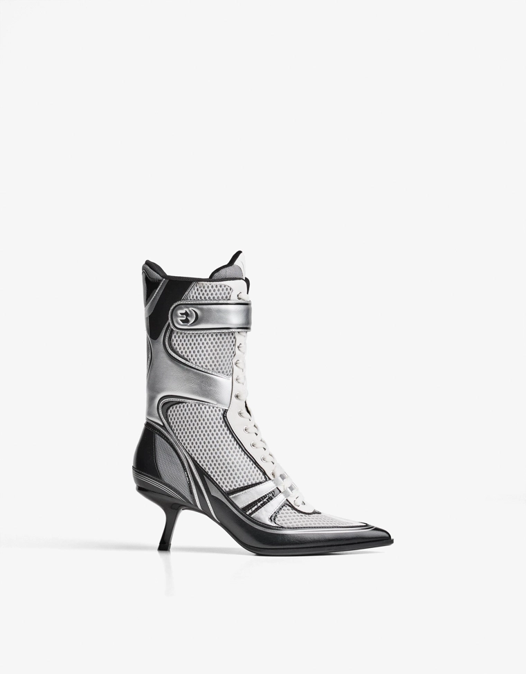 Ботильоны на каблуке в футбольном стиле