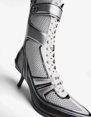 Ботильоны на каблуке в футбольном стиле- Заказать в России