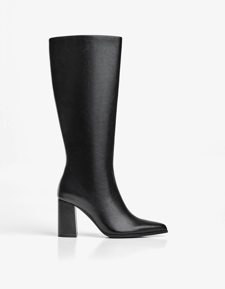 Сапоги на широком каблуке