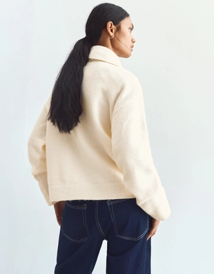 Свитер с высоким воротником и молнией- Заказать в России