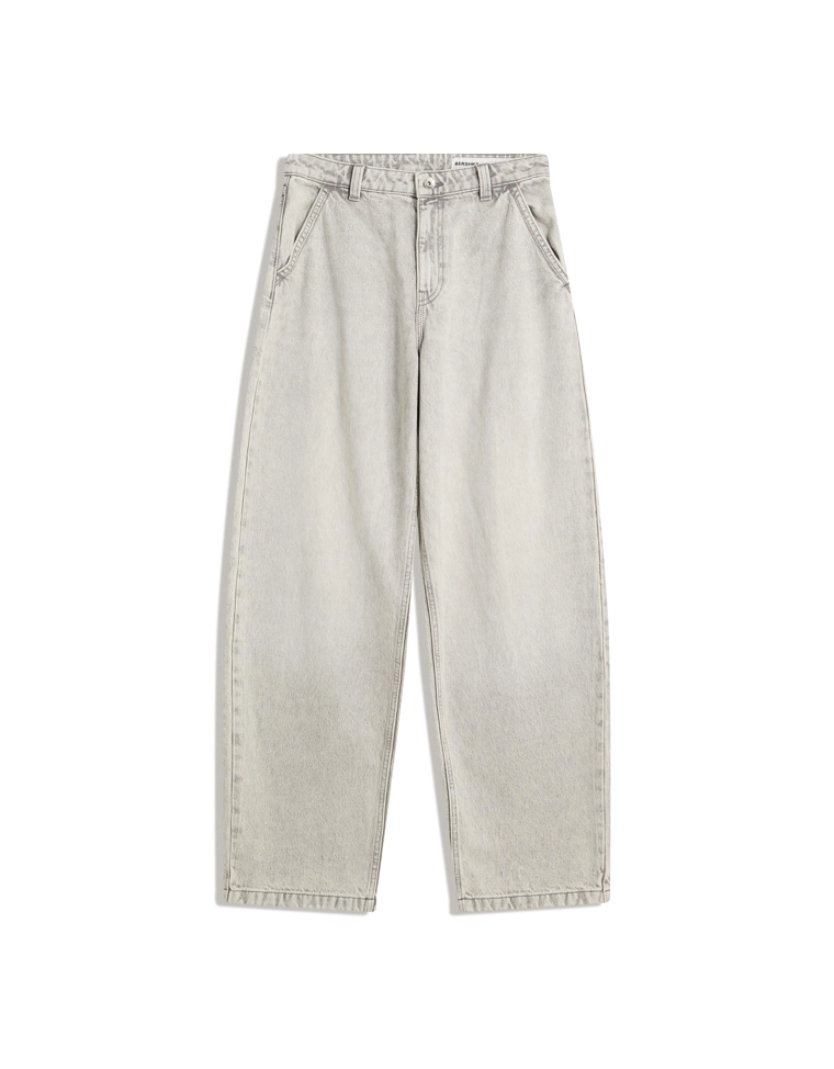 Джинсы бананы свободного кроя