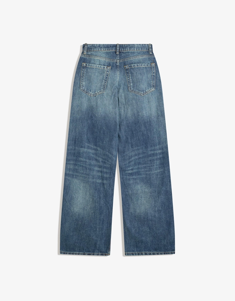 Джинсы свободного кроя