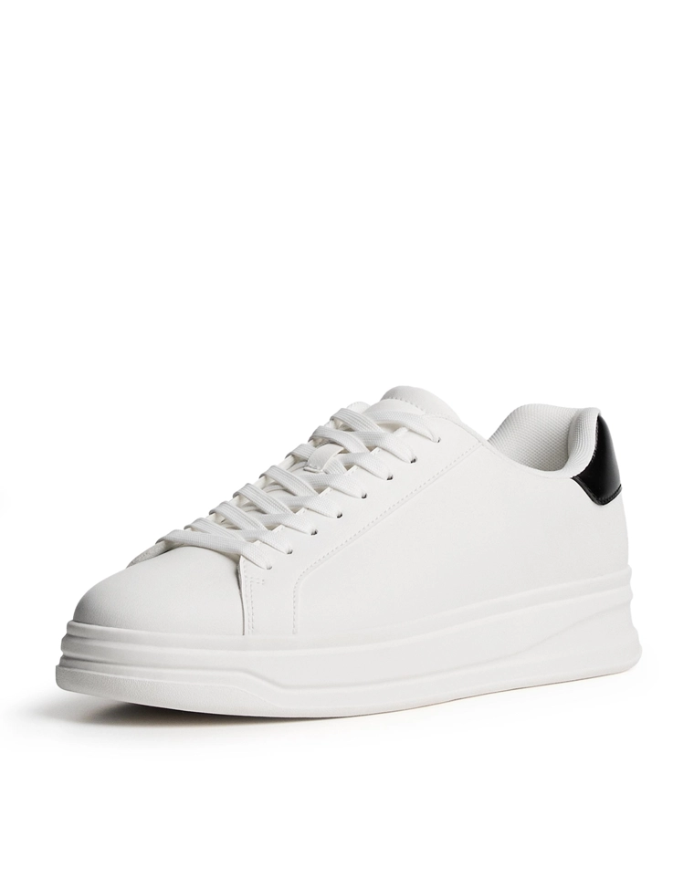 Базовые кроссовки