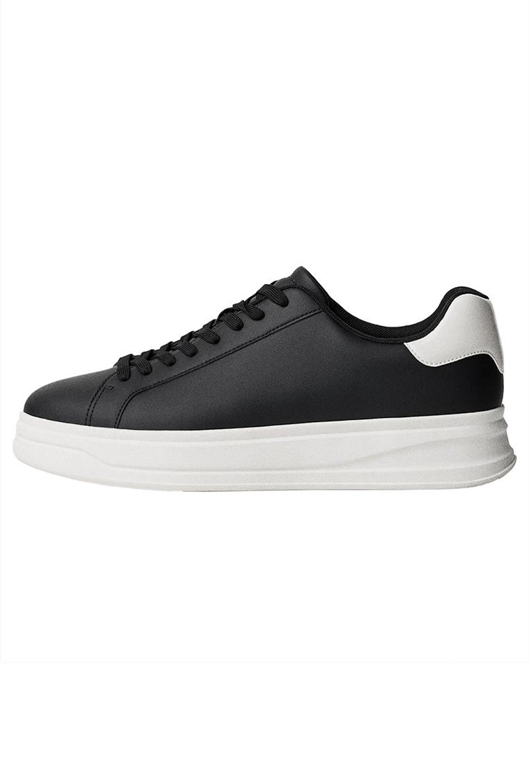 Базовые кроссовки